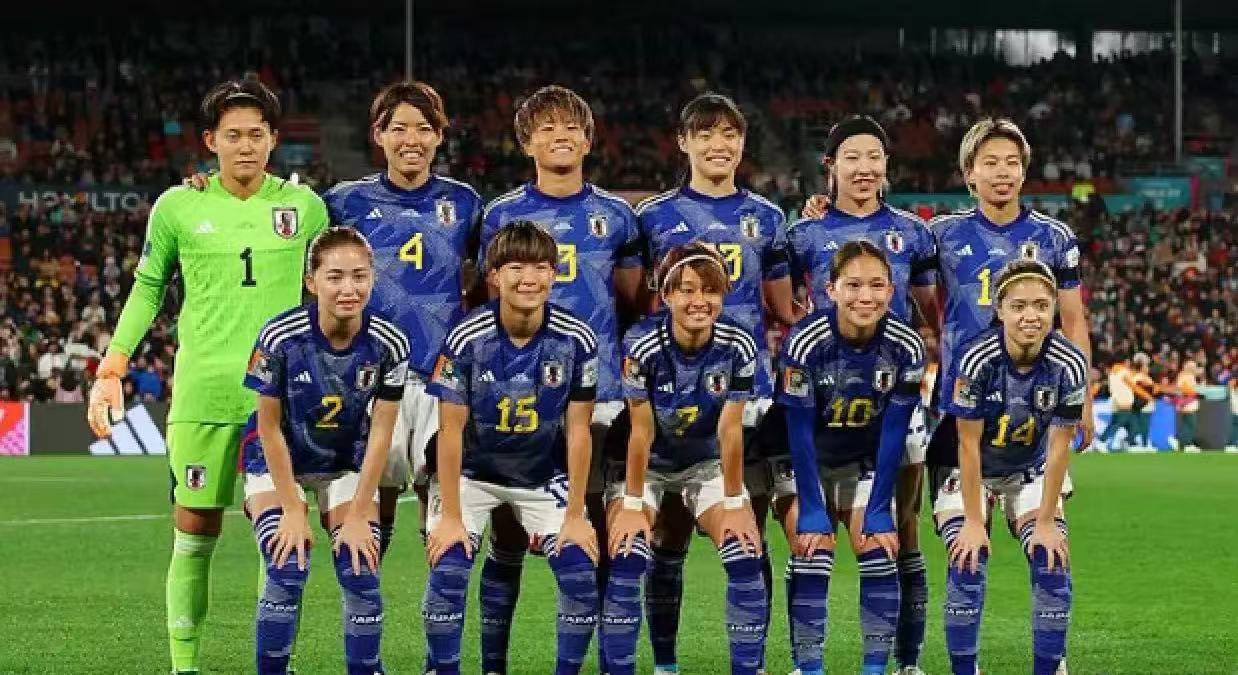  哈兰德连续十五场比赛得分超过突破纪录，日本队挑战极限！