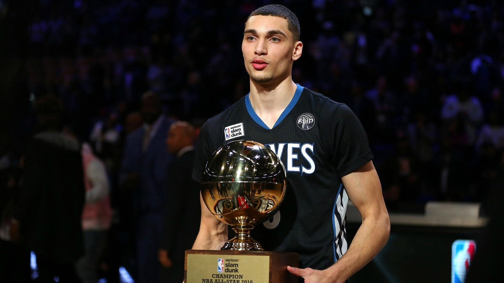 姆巴佩回归赛场，败北首场状态亮眼，快船观众沸腾！